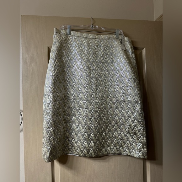 J. Crew Dresses & Skirts - J. Crew Collection Pencil Skirt in Metallic Jacquard. Size 16. New with tags.